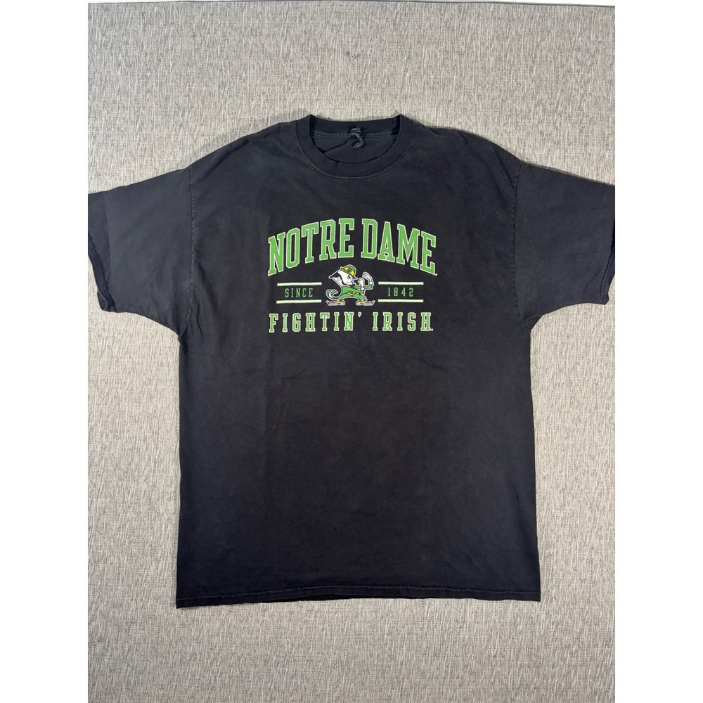 Notre Dame Fighting Irish Graphic T-Shirt Black Leprechaun Mascot Mens XL Large